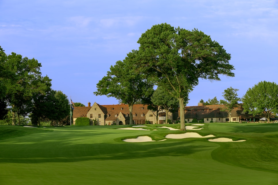 Aronimink Golf Club — 18th fairway and clubhouse