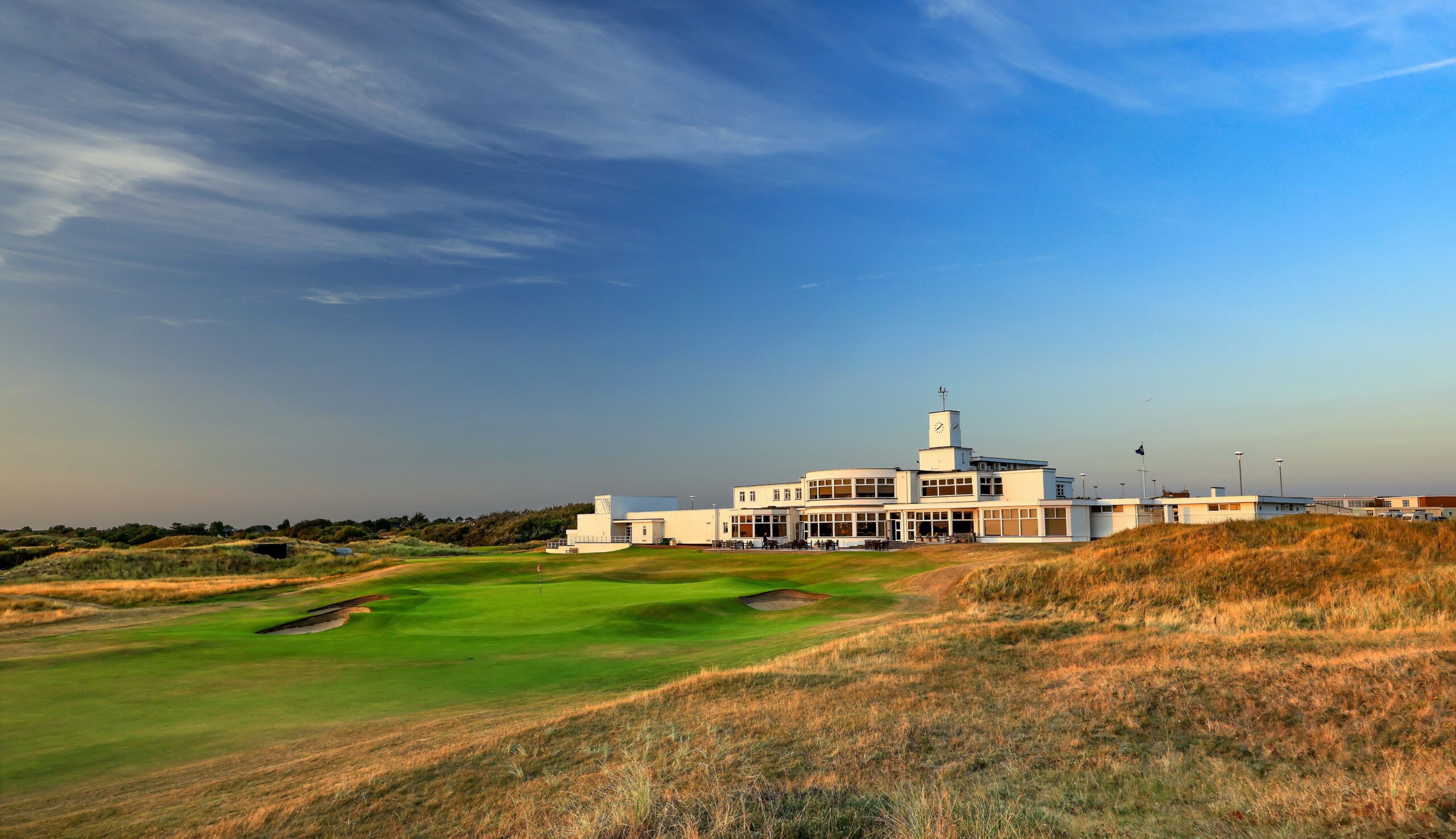 Royal Birkdale &mdash; the 18th hole with the Art Deco clubhouse behind